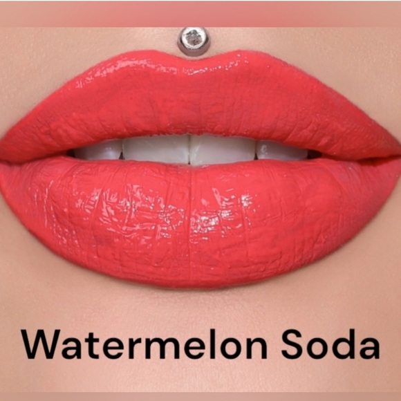 WATERMELON SODA - Jeffree Star Supreme Gloss (Watermelon Pink) - Picture 1 of 4